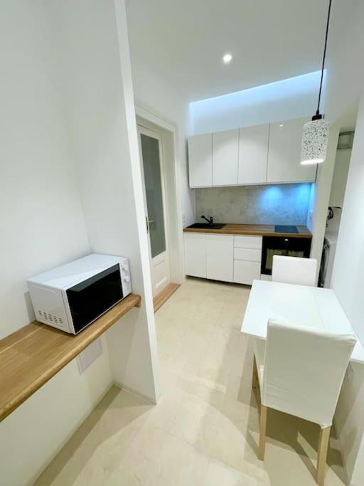 Fantastic Location! Superhost 5 Star * Praga
